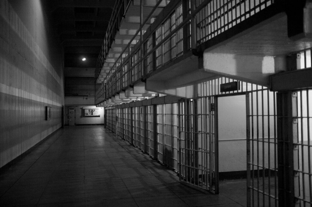 Photo by Emiliano Bar - Diaz de Leon Bail Bonds empty room